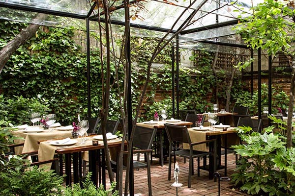 4 Cách trang trí quán cafe sân vườn đơn giản mà đẹp mắt