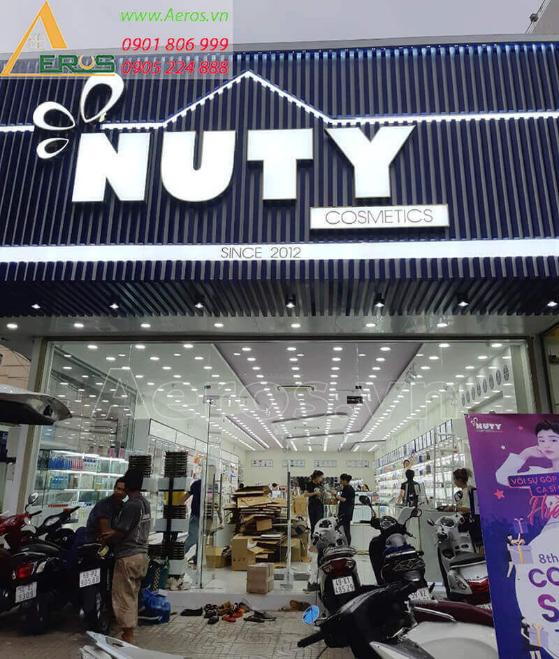 Thi công nội thất cửa hàng mỹ phẩm Nuty tại quận 9, TP.HCM