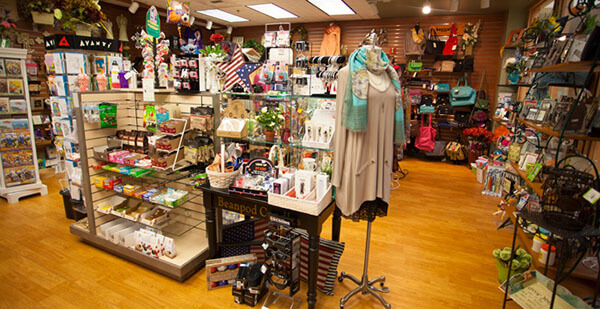 Top 10 mẫu thiết kế cửa hàng quà lưu niệm đẹp nhất 2019